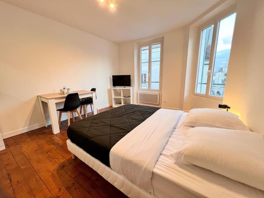 Appartement Maciet 2- Centre Ville Meaux-Gare-Disney Eksteriør billede